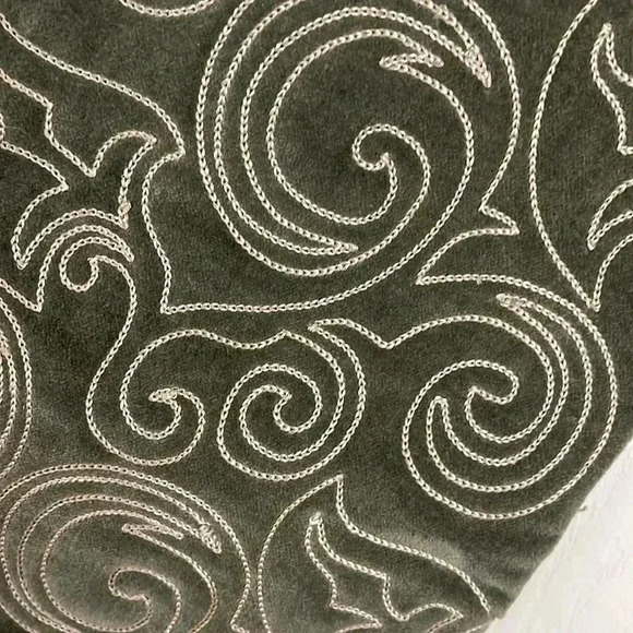 NWOT Nicole Miller Stocking 20 1/2” long - Picture 2 of 5